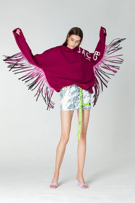 BLUZA UNISEX  Z FRĘDZLAMI  RÓŻOWYMI C-19 FREE ZONE